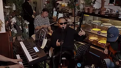 Horim Band despliega 40 minutos de música con 'Think About' Chu', covers y charla sincera
