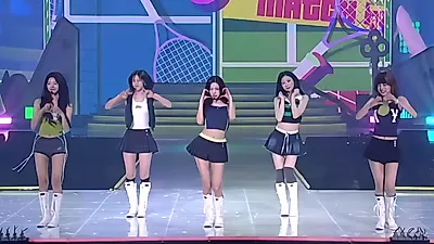 ITZY turns 'TENNIS (0:0)' and 'ROCK & ROLL' into a stage rush