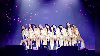 TWICE、360度ステージで1年の旅を締めくくる…KSPOドーム3日間全席完売