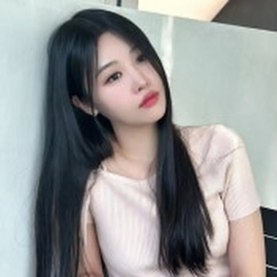 歌手ペク・イェスル、Jo-mang E&Mと専属契約を締結。次世代女性ボーカリストとして飛躍へ