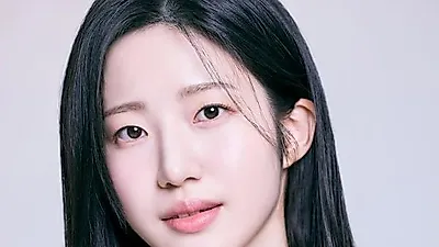 한가람, 화이트 니트에서 올블랙까지…키이스트 새 프로필 속 반전