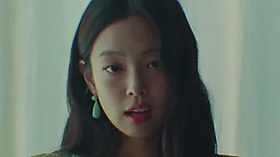 제니, 147초 꽉 채운 'Less than a Lover' 퍼포먼스 영상 공개