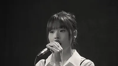 チェ・ユリ、新曲マクサランを268秒で聴かせる…声で引き込むライブ映像