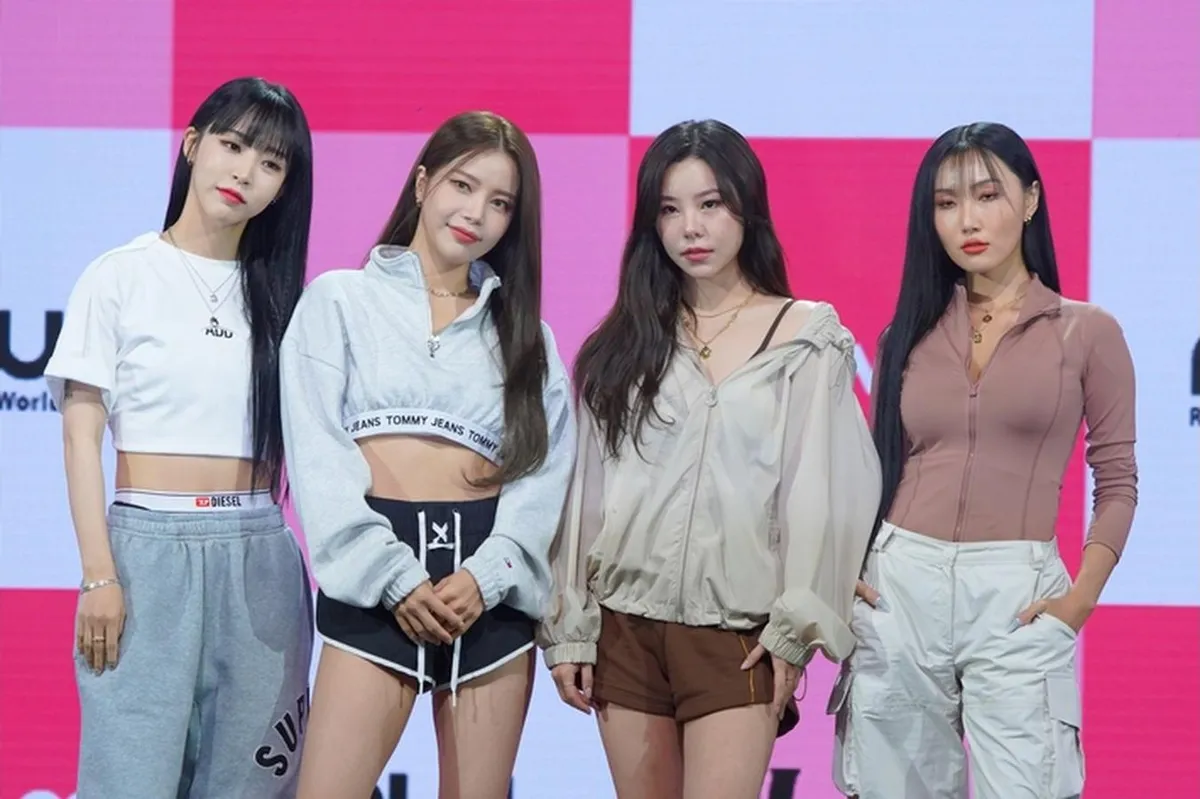 ワールドツアーに挑むMAAMAMOO、完全体での姿を披露
