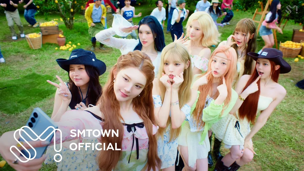 Hearts2Hearts presenta su nuevo tema 'Lemon Tang' en el escenario de Inkigayo de SBS