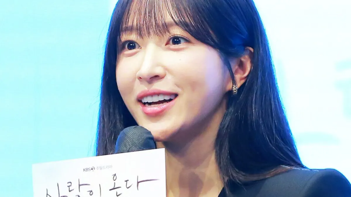 Ahn Hee-yeon en su papel de Han Gyu-rim en el drama 'Sarang-i Onda'