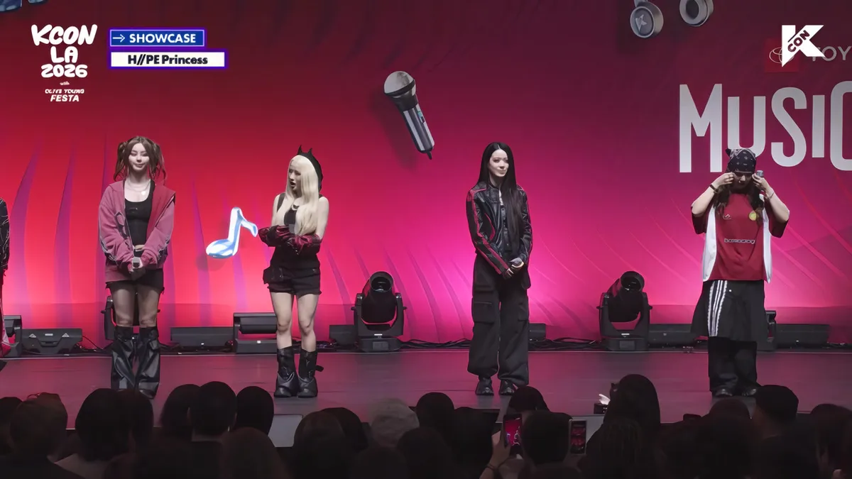 KCON LA 무대 달군 H//PE, 블락비 'Very Good'까지 소화한 에너지
