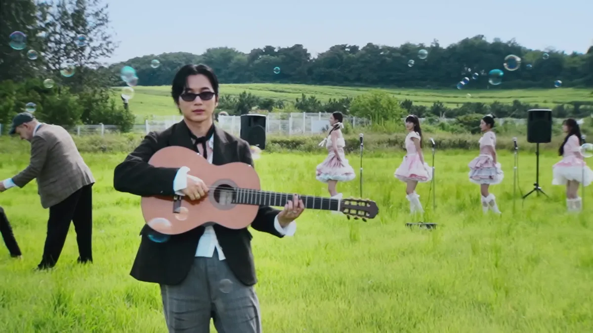 wave to earth convierte 'courage' en un refugio sereno de guitarras suaves y nostalgia