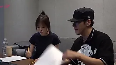 Jun. K y Wendy Son afinan Your Lips en el estudio: el momento en que sus voces encajan