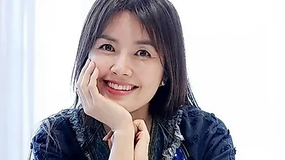Shin Ae Ra guides KBS viewers through 72 urgent maternity hours