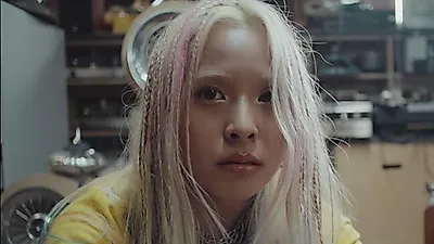 BROWN、15日正午にItsy Bitzyで始動…鋭いギターが走るZungk Pop解禁