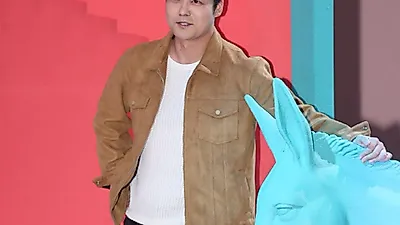 Jun Hyun-moo dances through Mexico heat and plots a Seoul payback