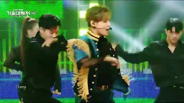 Taemin Performs Powerful 'Drama' Stage with Dancers