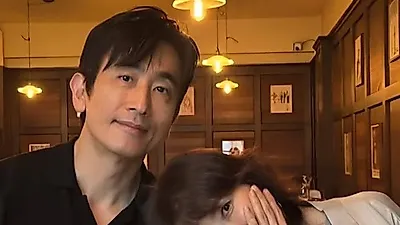 "머리 예쁘다더니 처키?" 차인표·신애라, 31년 차 부부의 유쾌한 데이트