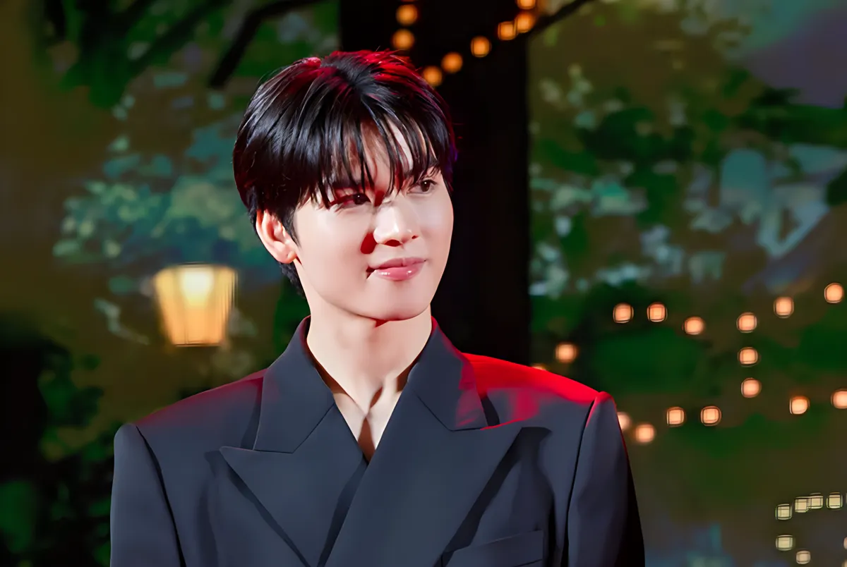 Yochi to Promote Thai Film 'Kissada Paradise' and Solo Music Simultaneously
