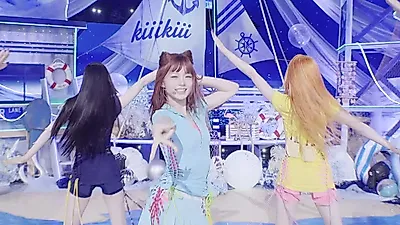 키키(KiiiKiii), 'Pop Off Pop Off' 4K 원테이크 무대 공개