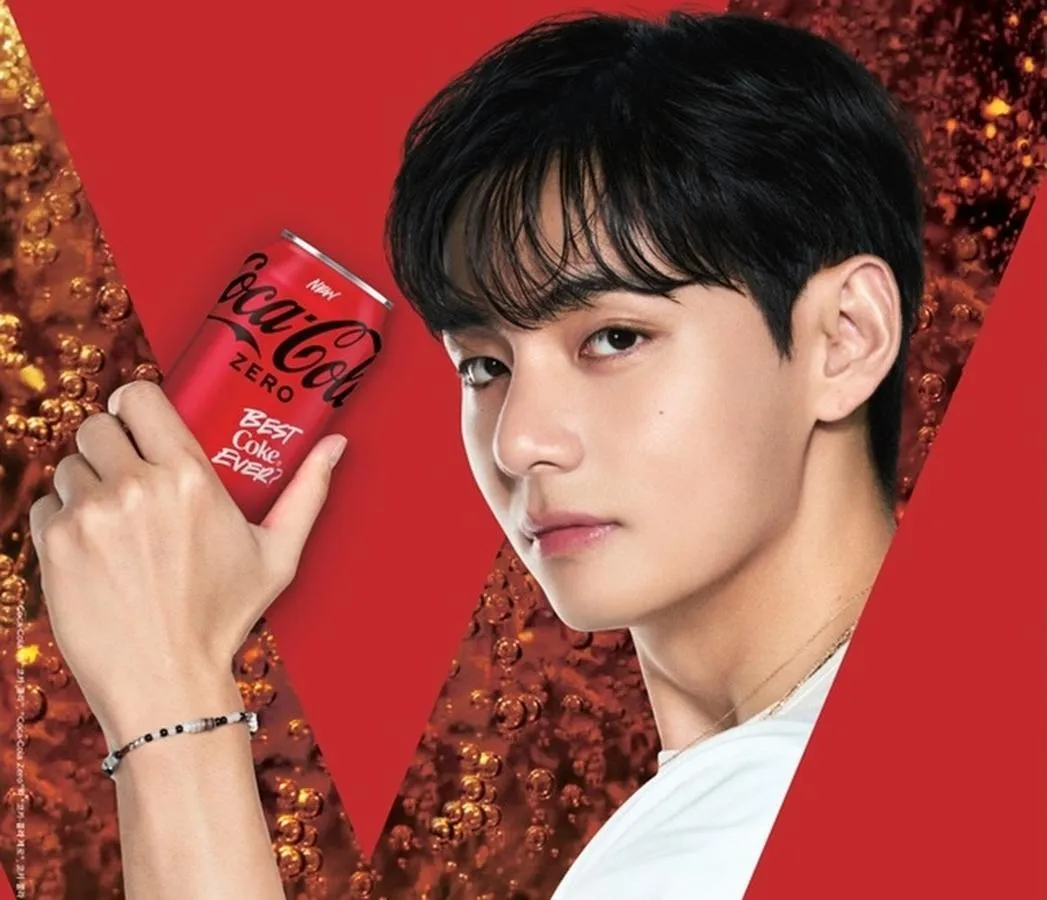 V de BTS es elegido embajador global de la marca de soju JINRO
