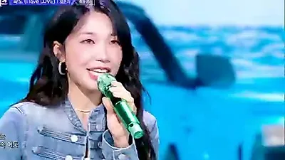 정은지 ‘i love LOVE’, 헤드폰으로 또렷해진 8D 보컬