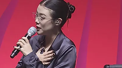 소윤, KCON LA 무대 압도한 라이브…RM 피처링 곡까지 완벽 소화