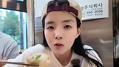 "이렇게 감탄한 적 있나" 가수 서기, 용산 만두 맛집서 인생 만두 만났다