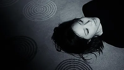 수민, 정규 2집 'dinnermode' 타이틀곡 '+82' 뮤직비디오 공개
