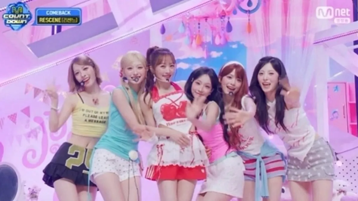 RESCENE and KARA's Nicole Perform Generational Collaboration 'Pretty Girl' on M Countdown