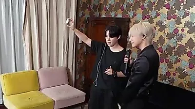 "음원인 줄 알았는데 라이브?" 태민, 시민들 놀라게 한 깜짝 무대