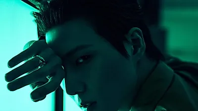 Young K cambia de piel para 'YOUNGEST': pelo hacia atrás, carisma intenso y 15 canciones