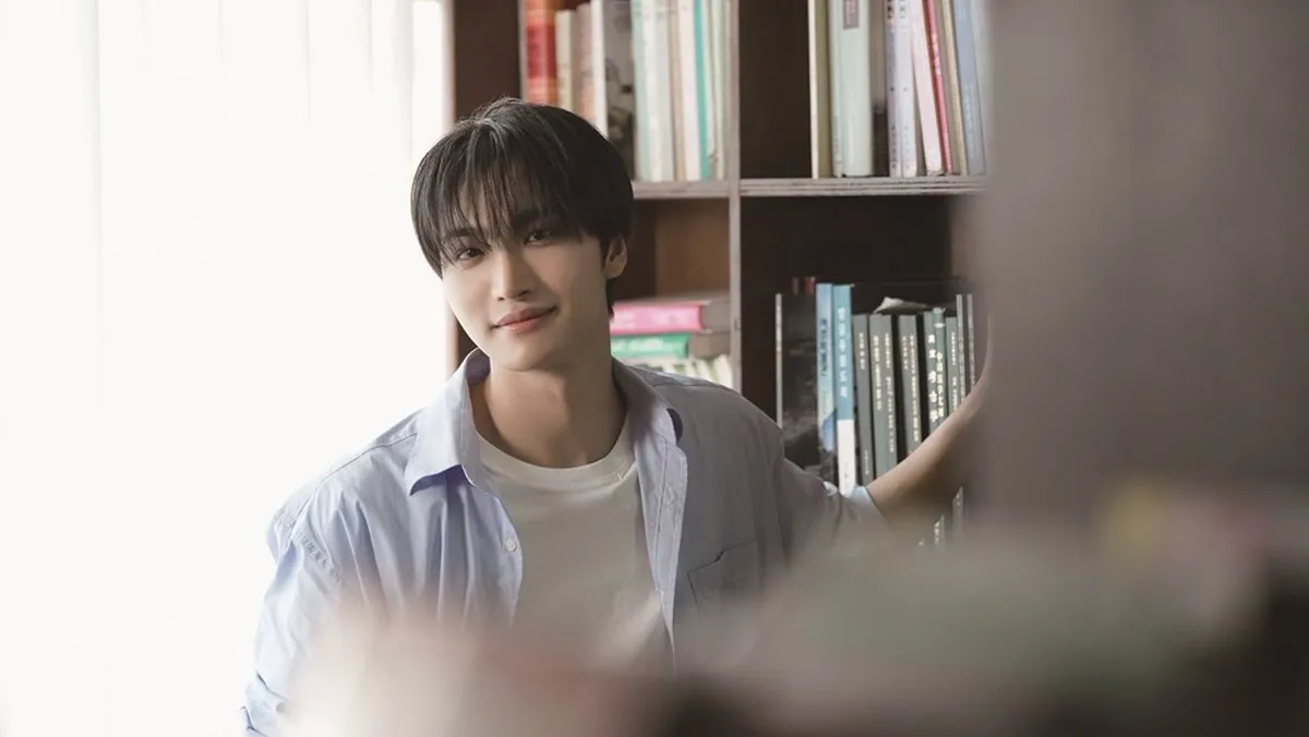 ATEEZ(エイティーズ)のホンファが自作詩を収録、スペシャルブック『Before Sleep』が発売