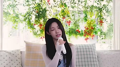 Secret starts its 12-year comeback with Yebin’s voice