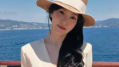 Song Hye Kyo eyes first-artist role at Shin Jai-ho's new agency