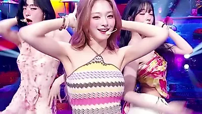 fromis_9 turns 'Vitamin ME' into a headphone-ready 8D stage