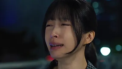 Ahn Hee-yeon's run-away line jolts Ha Seok-jin at the station