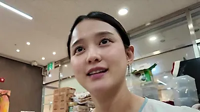 남보라 "아기가 잘 먹고 잘 자는 게 최고의 효도"…초보 엄마의 진솔한 육아 일기