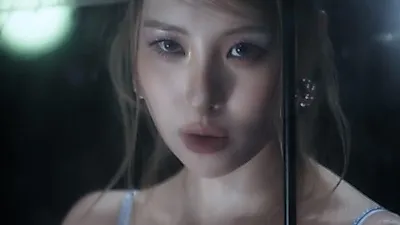 Sunmi baila bajo la lluvia: el teaser de 'Forever July' acelera su regreso