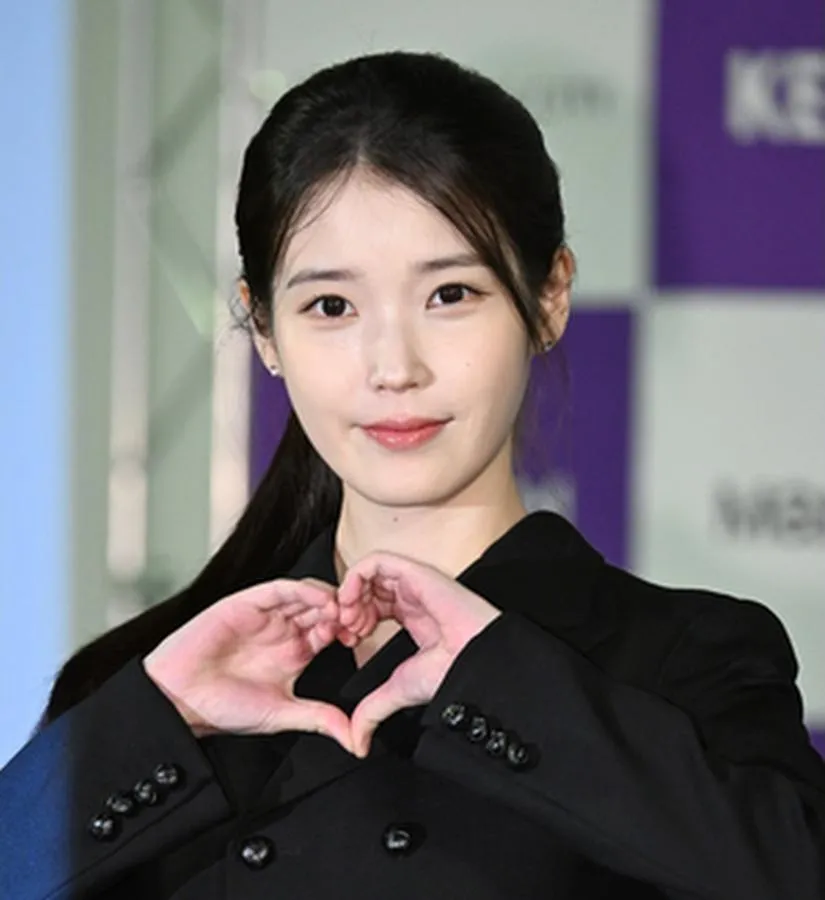 IU「『おつかれさま』のショート動画も飛ばさない」デビュー20周年を前に語った思い