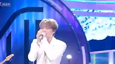 Kim Jae Joong holds every high note on Music Bank's live stage