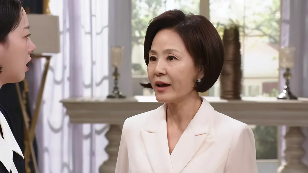 Lee Sang-sook confronta a Moon Hee-kyung en una intensa escena de KBS Drama