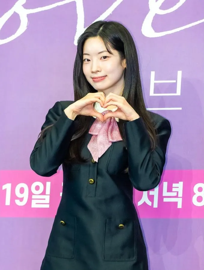 TWICE and ITZY Members Expand Personal IP Through Acting