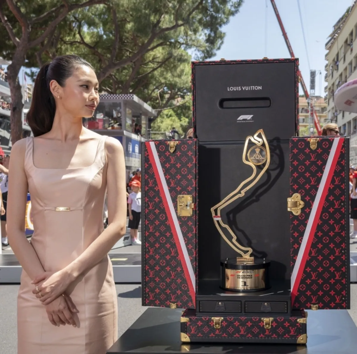 Jeon Hoyeon en el Gran Premio de Mónaco de Fórmula 1 Louis Vuitton 2026