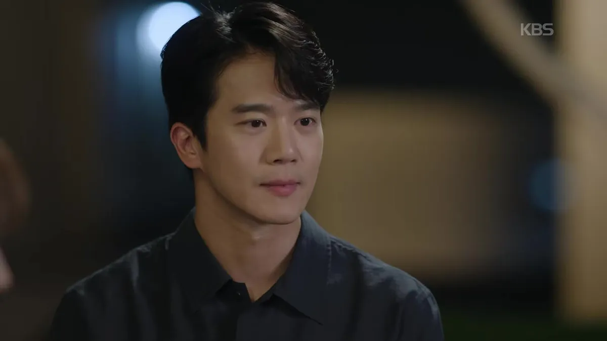 Ha Seok-jin Listens Attentively to His Counterpart Outdoors