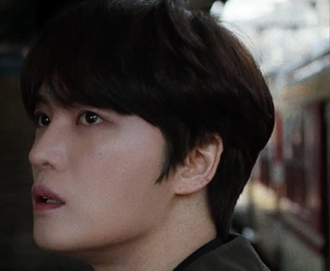 Kim Jae-joong se transforma en chamán en el thriller de terror 'Shrine: Whisper of the Evil Spirit'