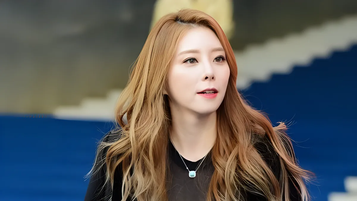 Ji-yul, la hija de Kim Tae-woo, cautiva con su actuación en un escenario de orquesta