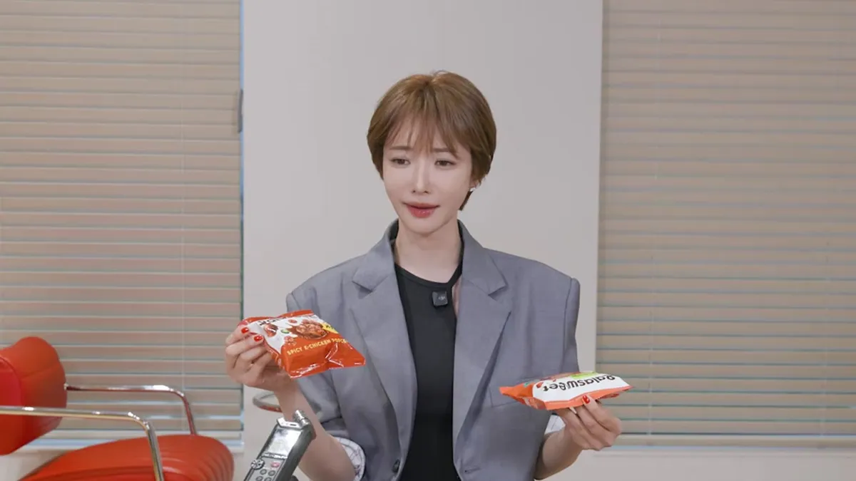 Ko Jun-hee reviews low-sugar snacks on her official YouTube channel
