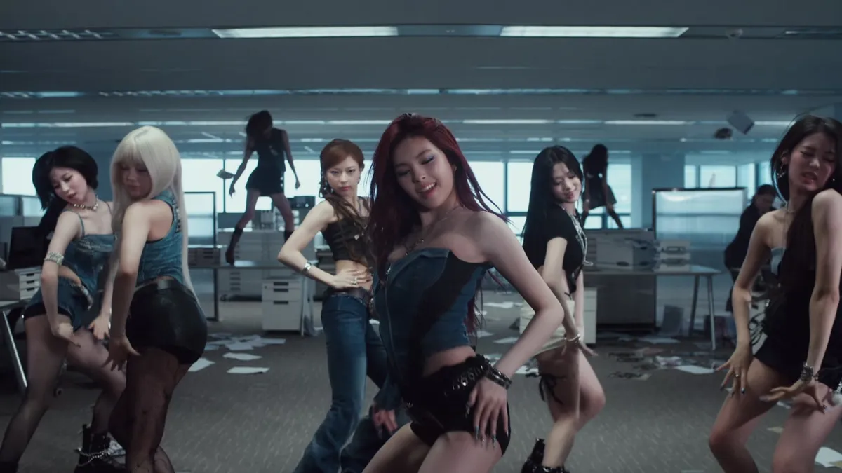 BABYMONSTER(ベイビーモンスター)の『SUGAR HONEY ICE TEA』公式MVシーンを公開