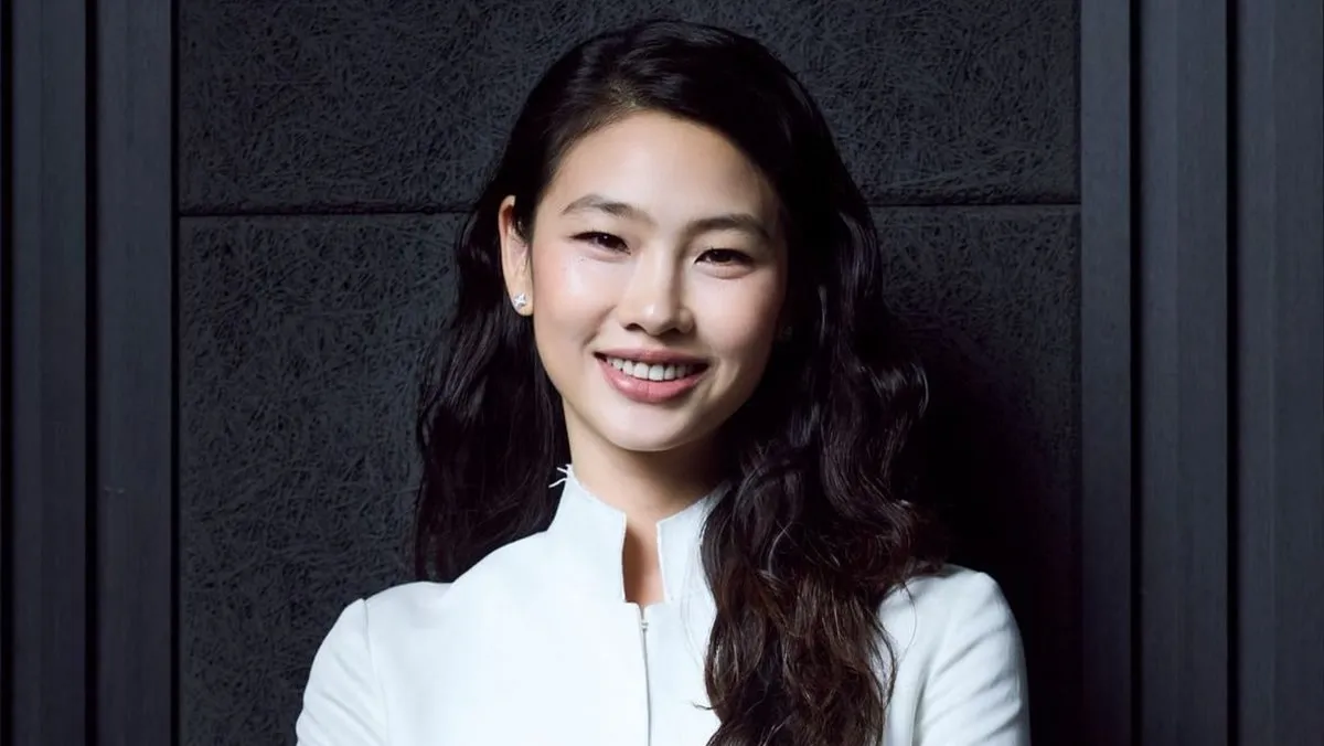 Jung Ho-yeon debuta con éxito en el cine como la oficial Seong-ae en la película 'Hope'