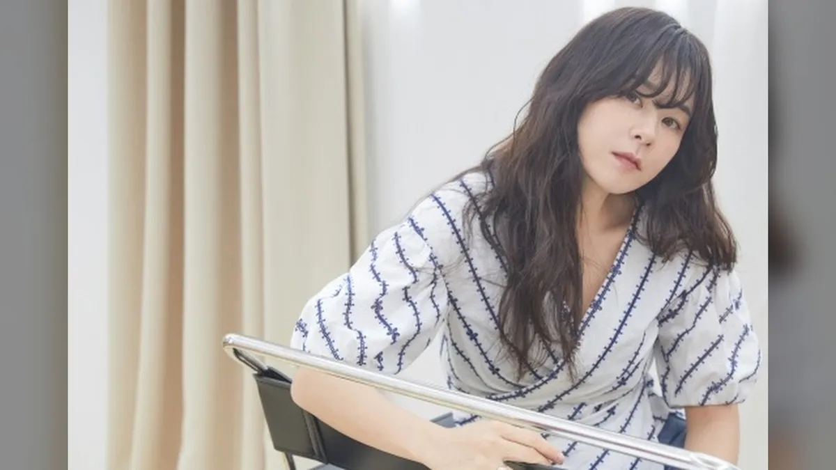 Choi Kang-hee se transforma en YouTuber con su nuevo canal 'Aprendí el amor a través del cine'