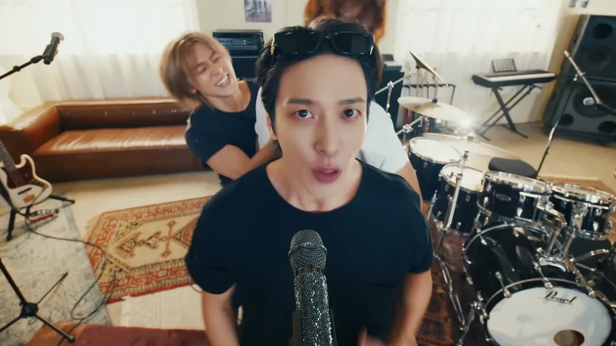 CNBLUE Successfully Concludes Debut European Tour